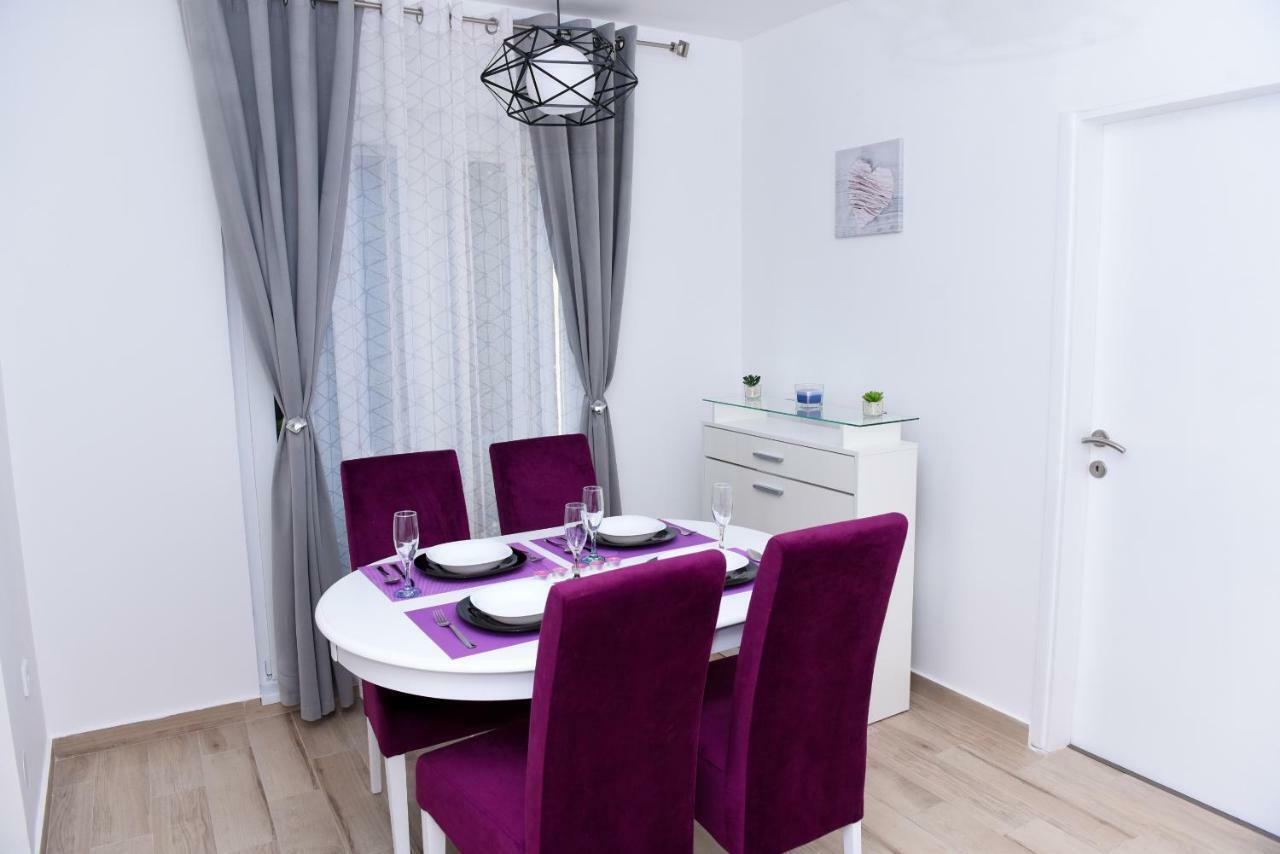 Lux Apartman Casablanca ปลูชิเน ภายนอก รูปภาพ